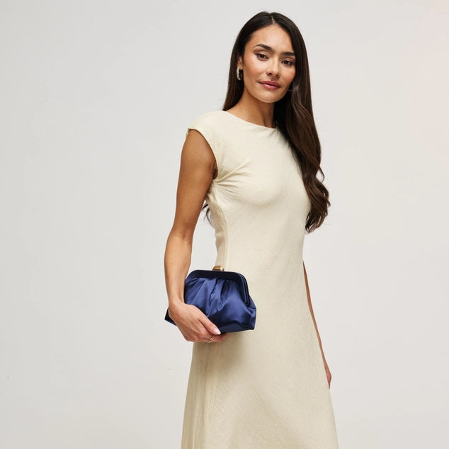 Urban Expressions Winter Clutch Bag