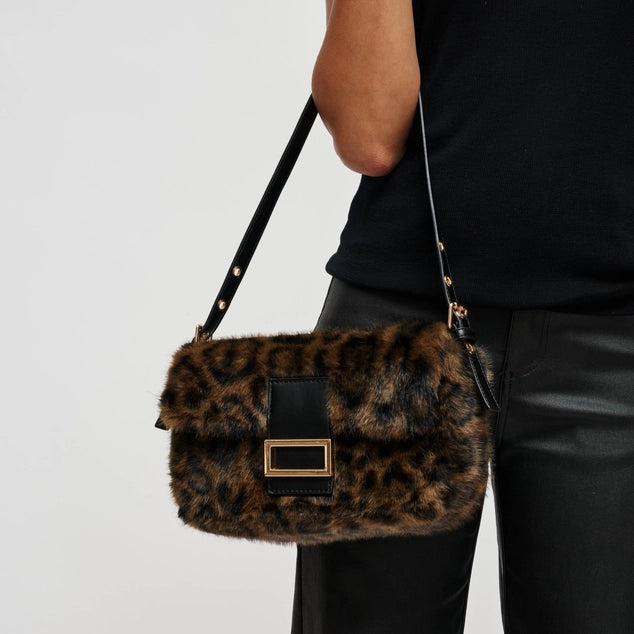 Urban Expressions Beverly - Faux Fur Crossbody