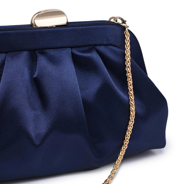 Urban Expressions Winter Clutch Bag