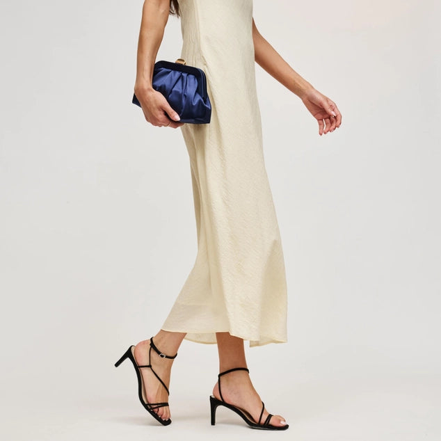 Urban Expressions Winter Clutch Bag