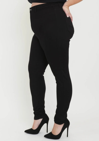 Vibrant M.i.U Plus Berry Skinny Jeans - Black