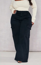PrettyLittleThing Plus Black Cargo Wide Leg Jeans - Black