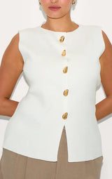 PrettyLittleThing Plus Cream Compact Knit Button Up Waistcoat - Cream