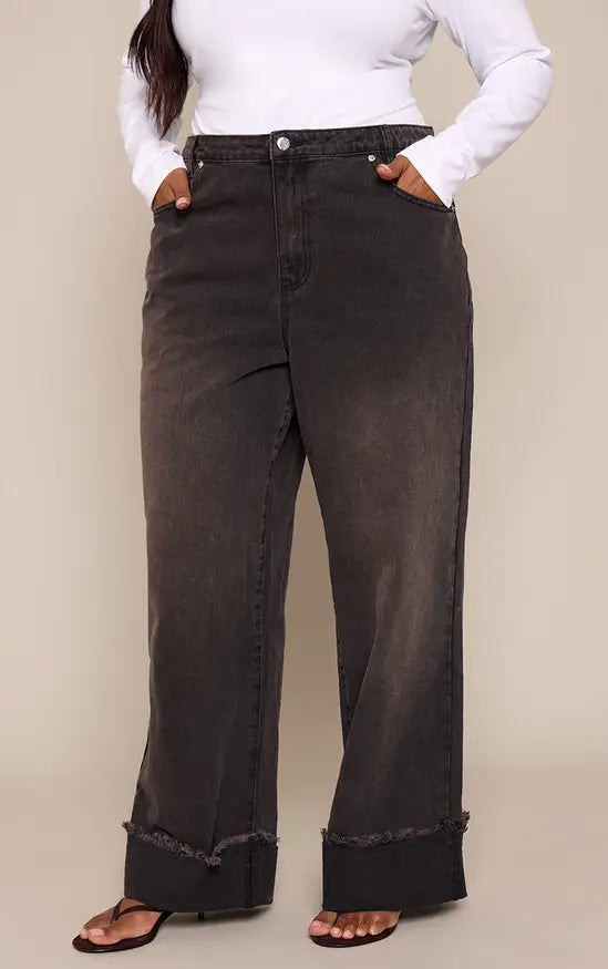 PrettyLittleThing Plus Washed Black Turn Up Wide Leg Jeans - Washed Black