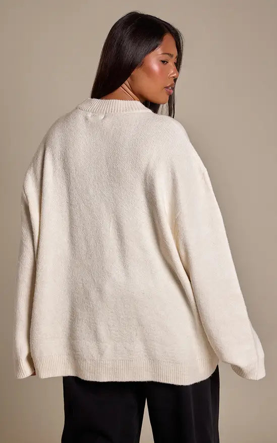 PrettyLittleThing Plus Thick Rib Crew Neck Oversized Jumper - Cream