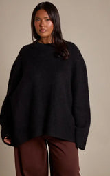PrettyLittleThing Plus Thick Rib Crew Neck Oversized Jumper - Black