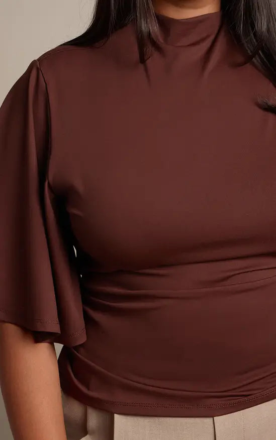 PrettyLittleThing Plus Chocolate Slinky High Neck Top - Chocolate