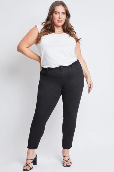 Plus Size Wannabettabutt 1 Button Skinny Jean - Black(W37)