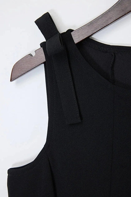 WOJCOR Plus Size Sleeveless Peplum Blouse with Waist and Shoulder Bow Detail