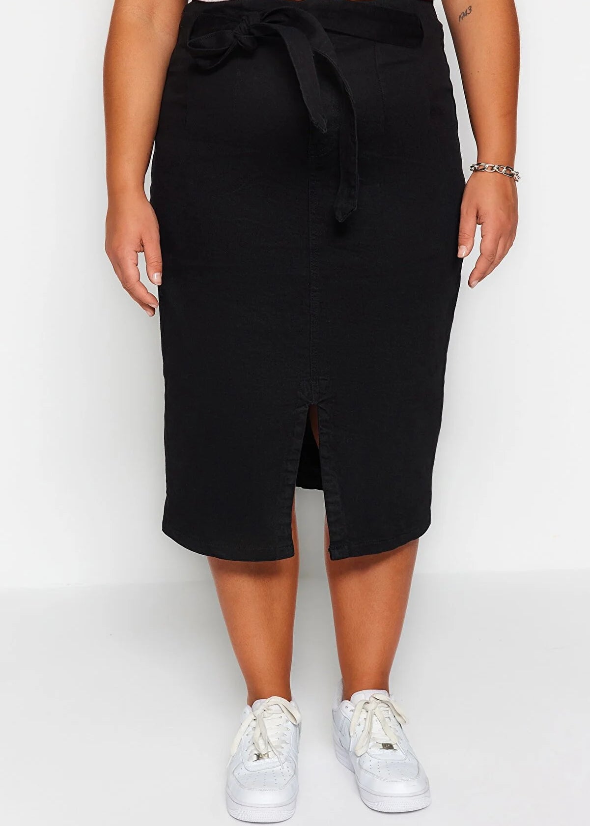 Plus Size High Rise Belted Slit Denim Skirt