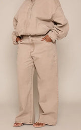 PrettyLittleThing Plus Wide Leg Jeans - Beige